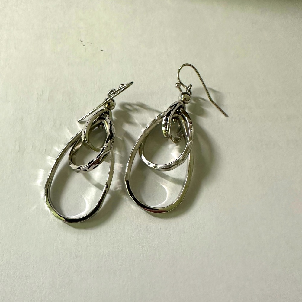 EUC Lia Sophia Tri-hoop dangle earrings